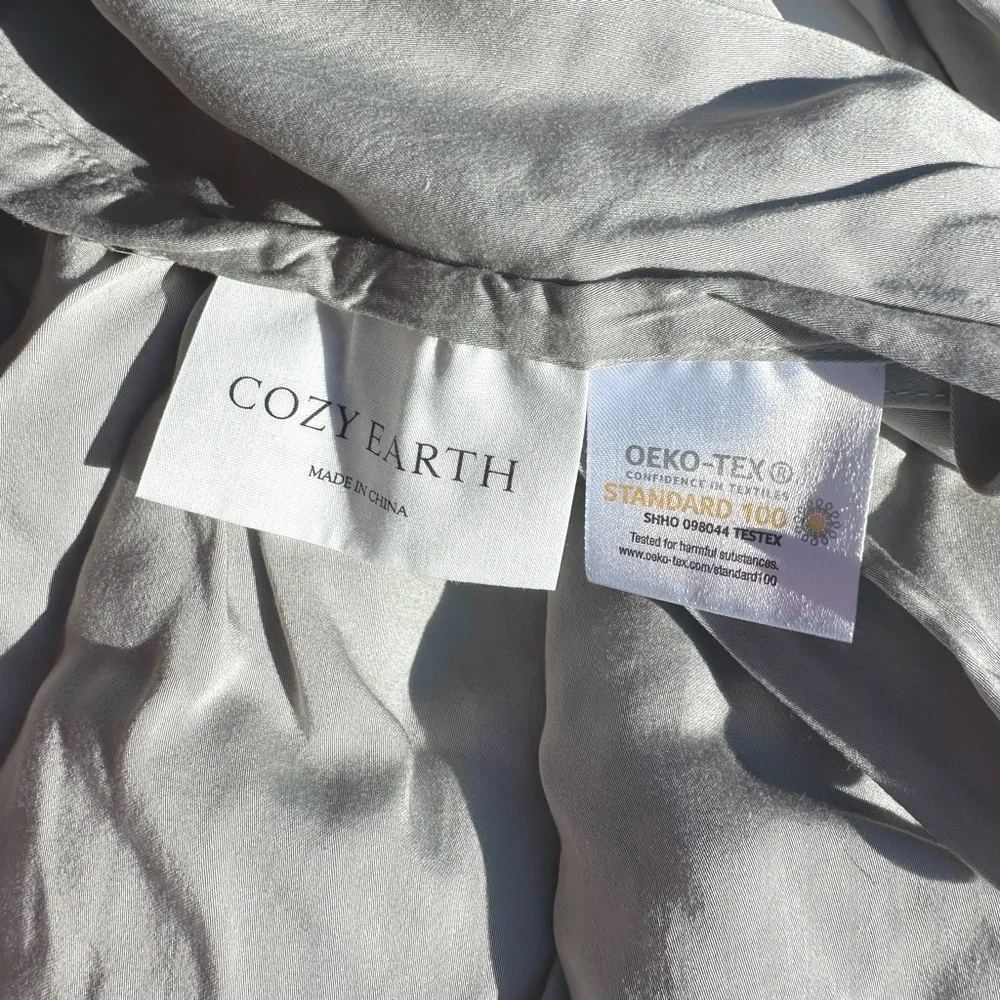 Cozy Earth Bamboo Flat Sheet Luxury Satin, Light Green, Queen